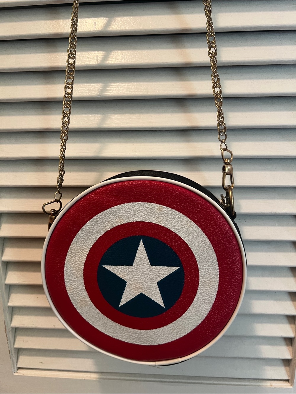 #2487**chain round Captain America Shield Crossbody Bag /BLUE, White,red, black